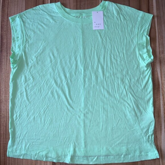 A New Day Womens Lime Green Loose-Fit T-Shirt Cap Sleeves Lightweight Size Large - Picture 5 of 9